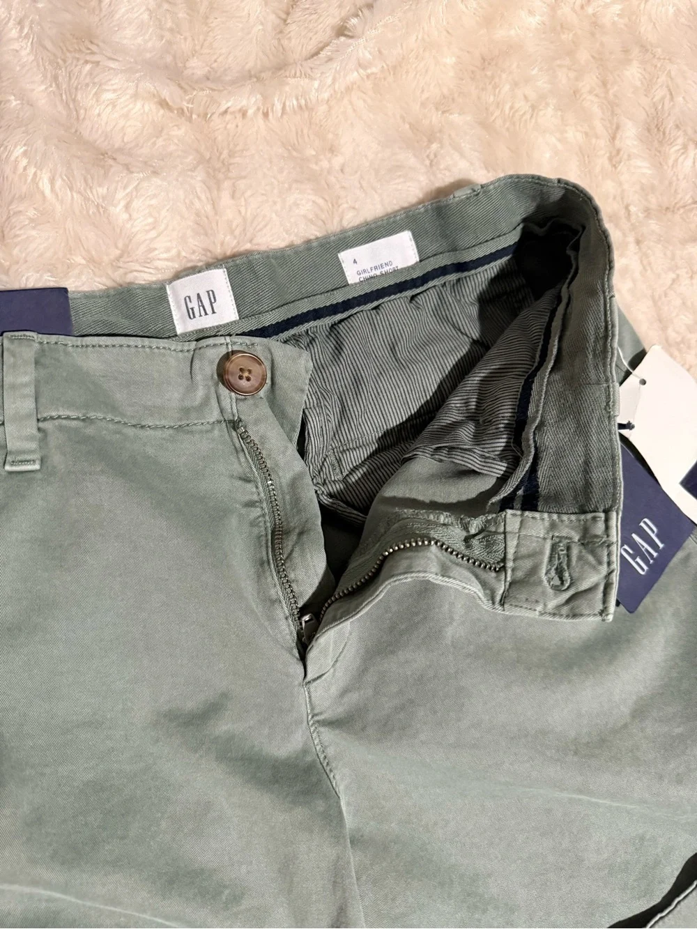 GAP Women's Olive Green Chino Shorts 4